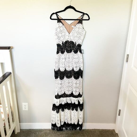 Dress The Population Candace Crochet
Mermaid Gown dress size xs nwt - Picture 1 of 14